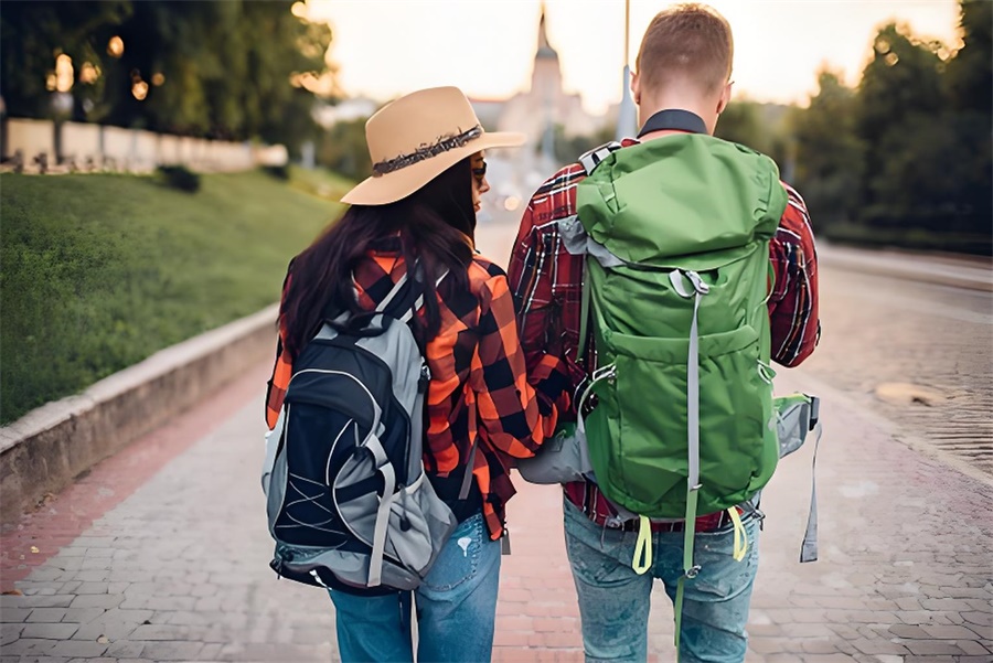 戶外運(yùn)動服裝pod的設(shè)計主題之遠(yuǎn)足